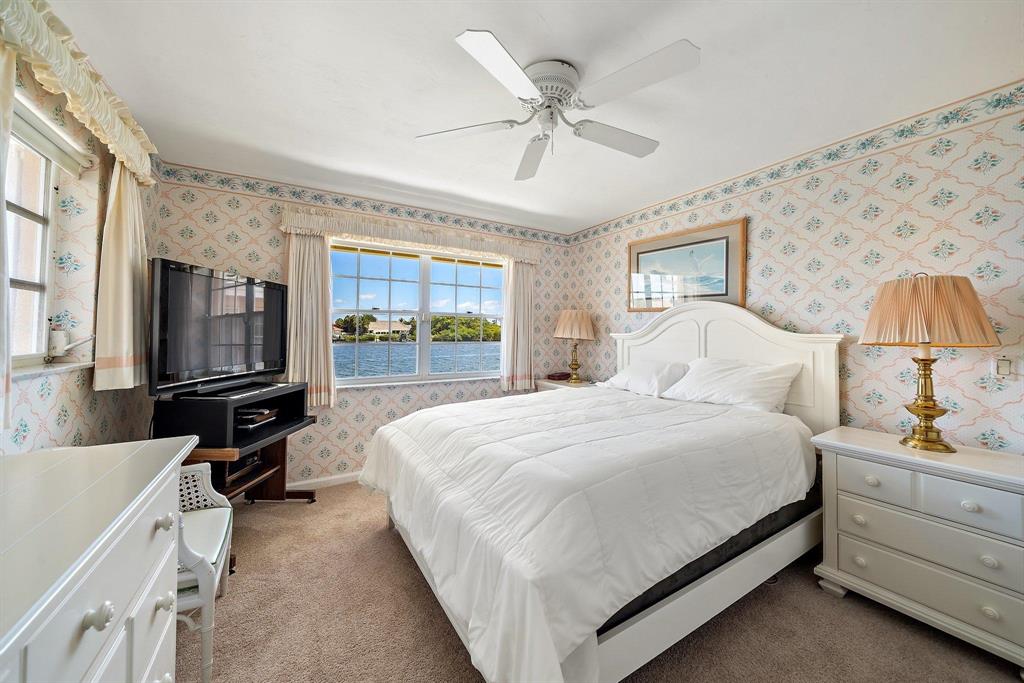 Country Club Point - Residential