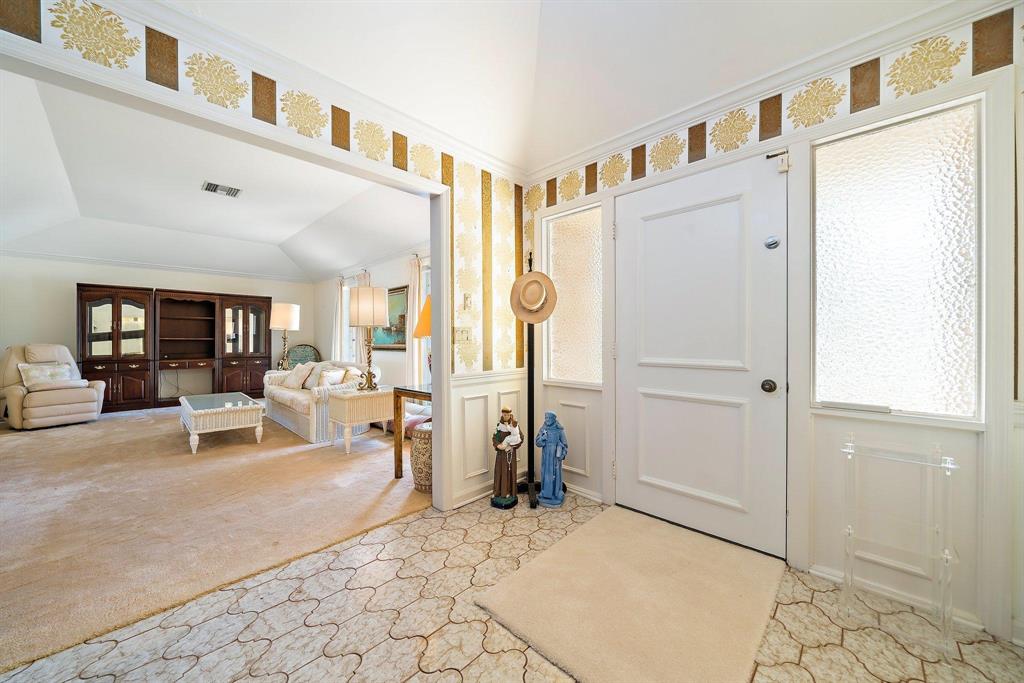 Country Club Point - Residential