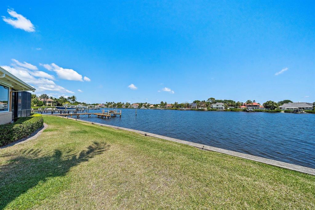 Country Club Point - Residential