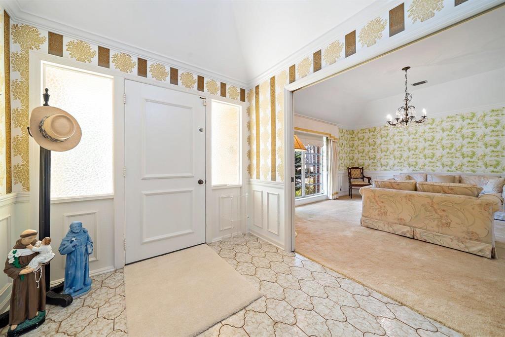 Country Club Point - Residential