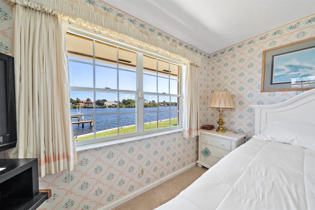 Country Club Point - Residential