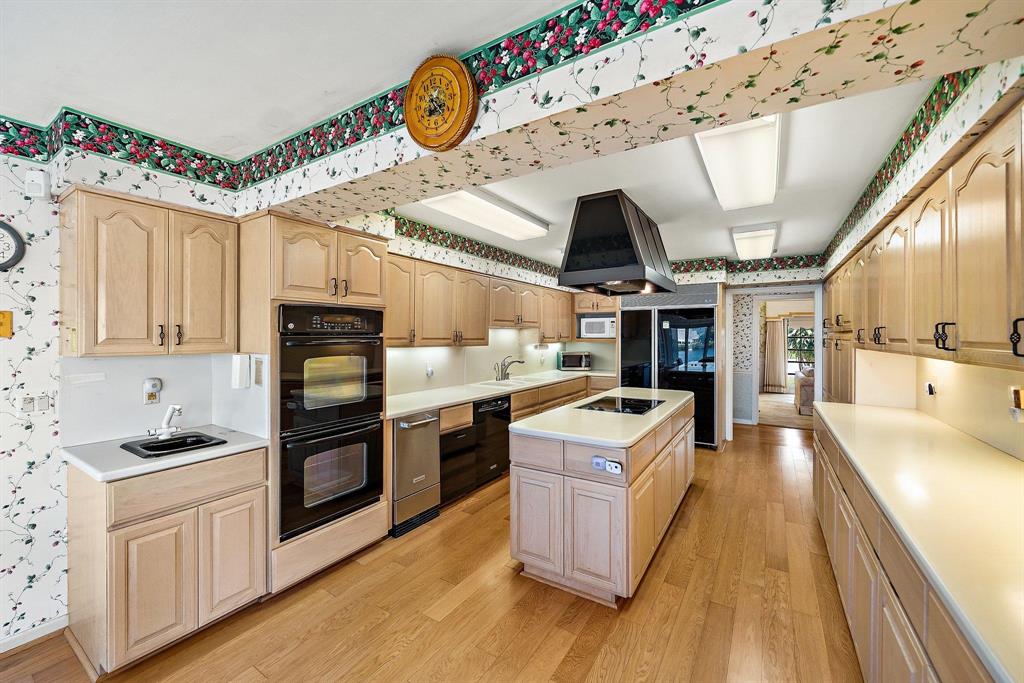 Country Club Point - Residential