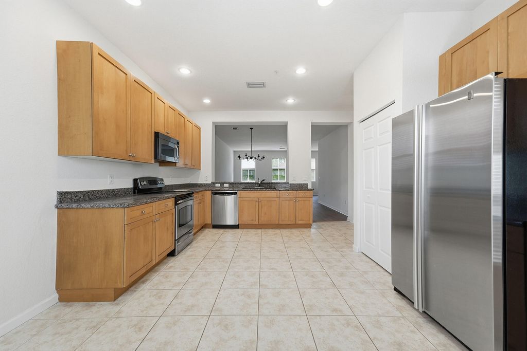 Photo of 425 Greenwich Circle #204, Jupiter, FL 33458 (MLS # R11155165)