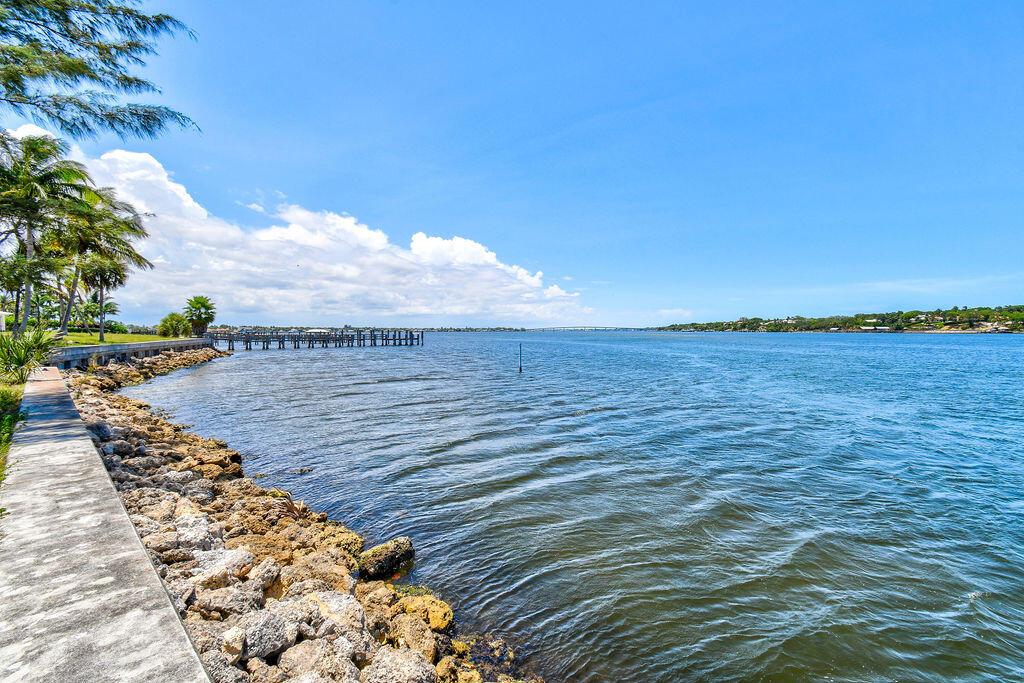 DUMONT MINOR PLAT - Land