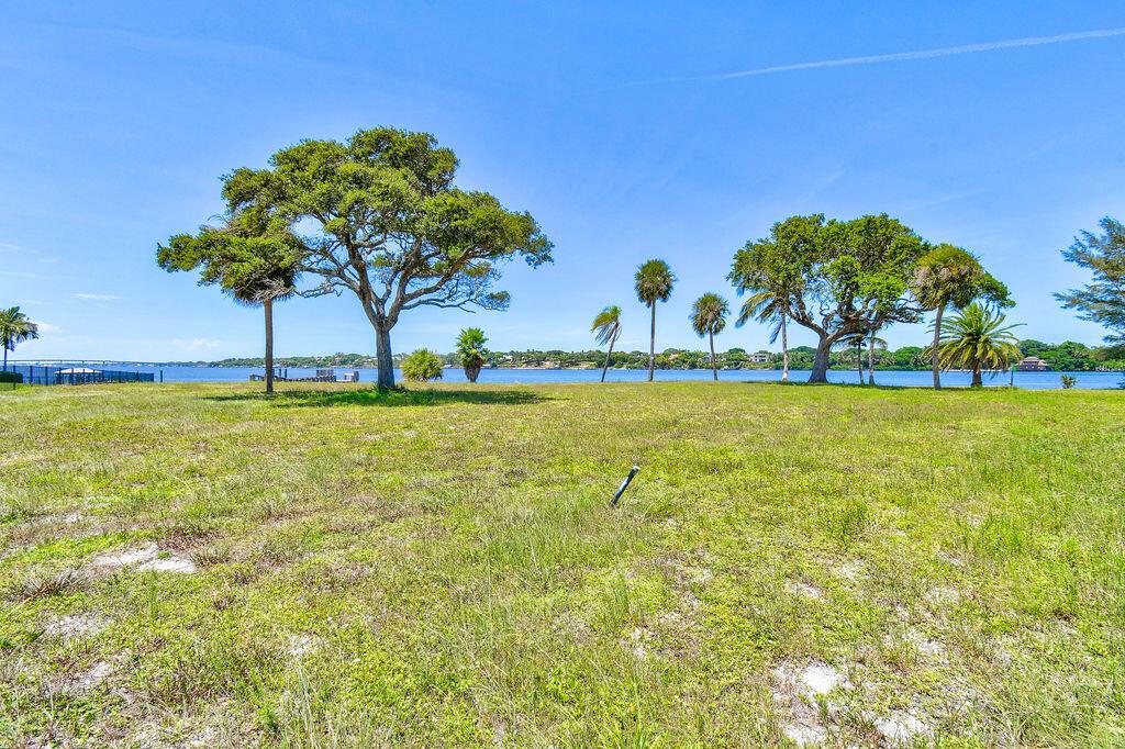 DUMONT MINOR PLAT - Land