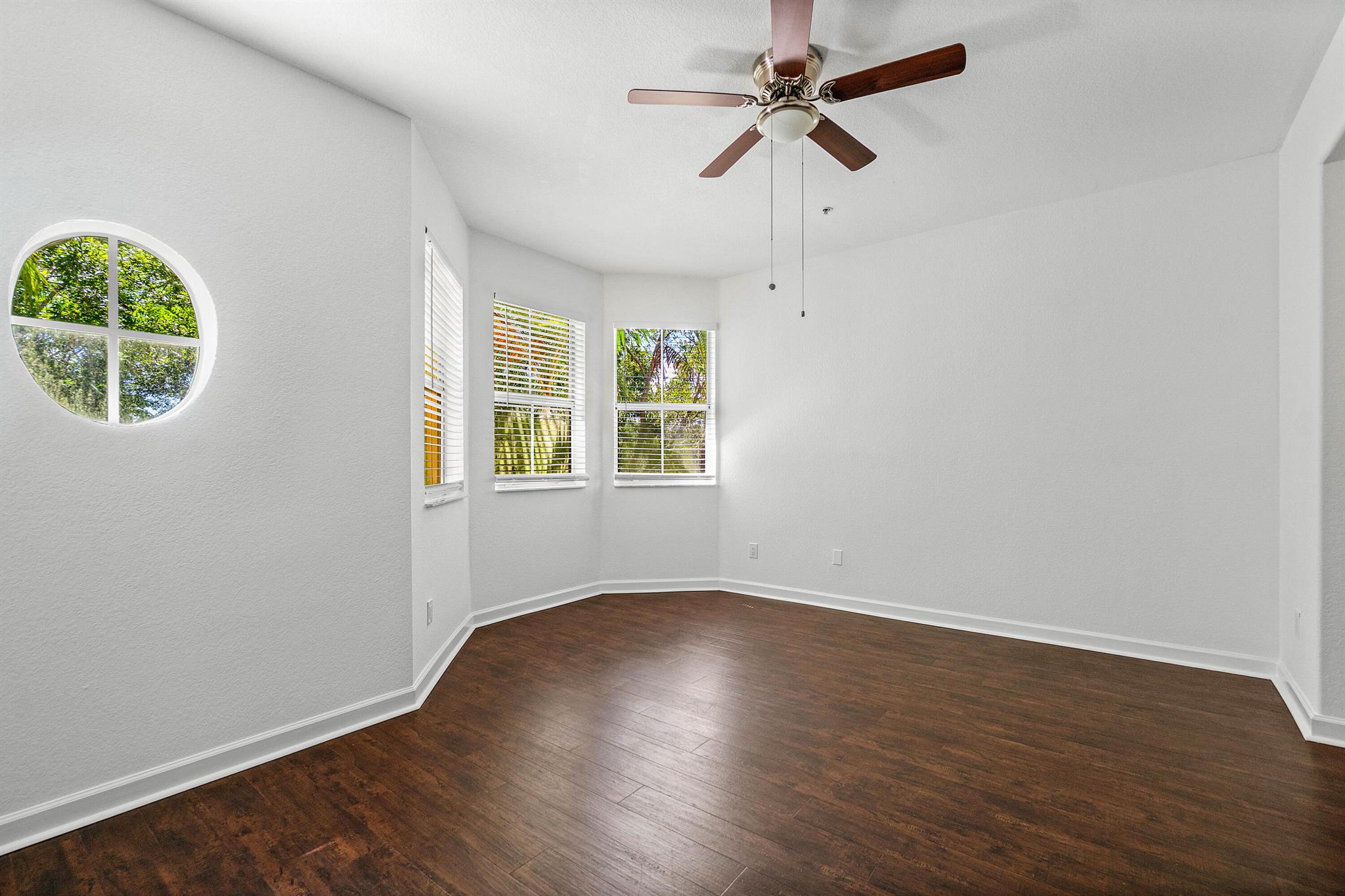 2403 Shoma Drive 2403