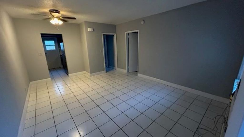 Photo of 2625 Middle River Drive #4, Fort Lauderdale, FL 33306 (MLS # F10518672)