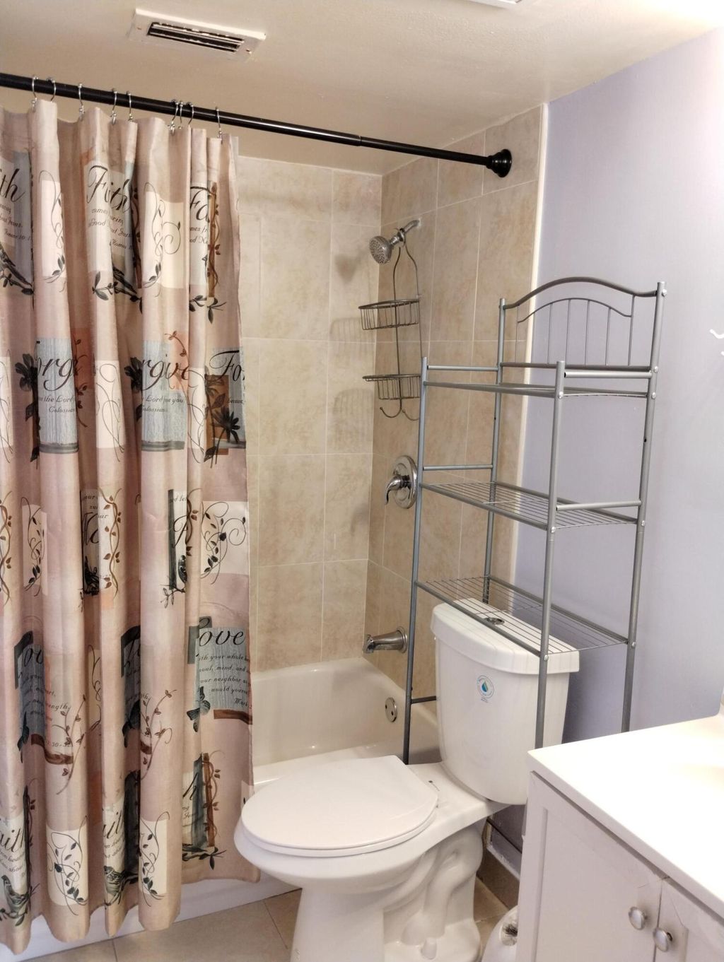 Photo of 3208 S Hibiscus Avenue, Fort Pierce, FL 34947 (MLS # R11029189)