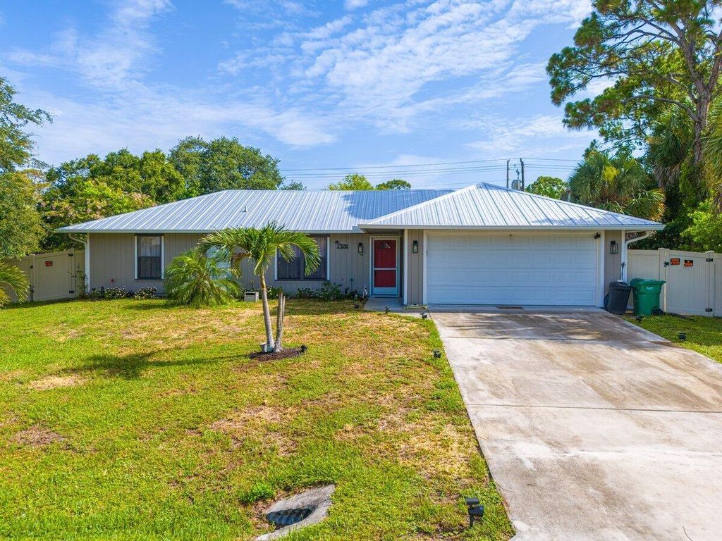 Photo of 6702 Penny Lane, Fort Pierce, FL 34951 (MLS # R11104013)