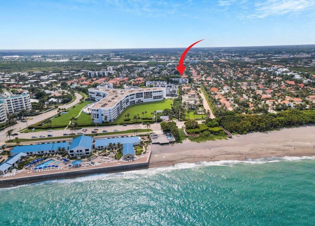 Photo of 1605 S Us Highway 1 #E306, Jupiter, FL 33477 (MLS # R11043346)