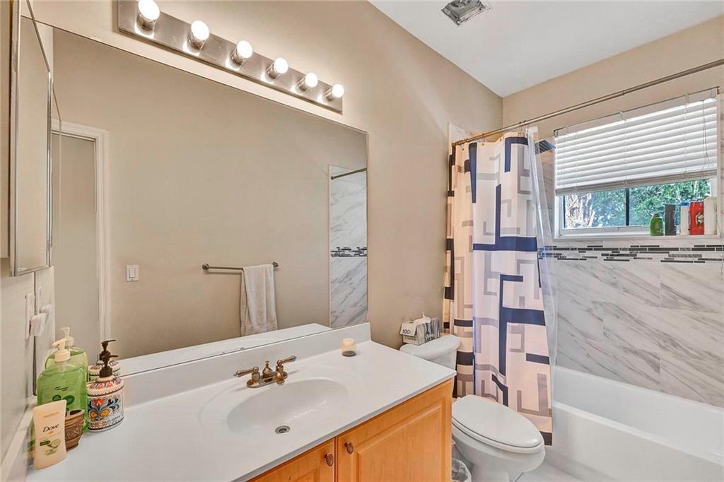 Walnut Creek 167-40 B - Residential