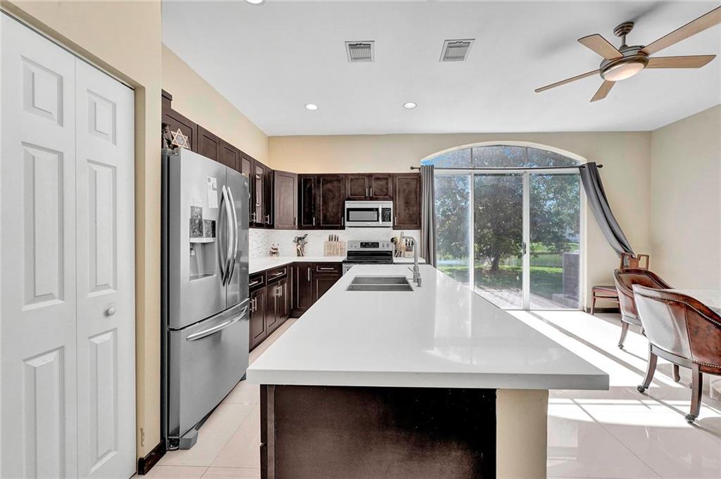 Walnut Creek 167-40 B - Residential