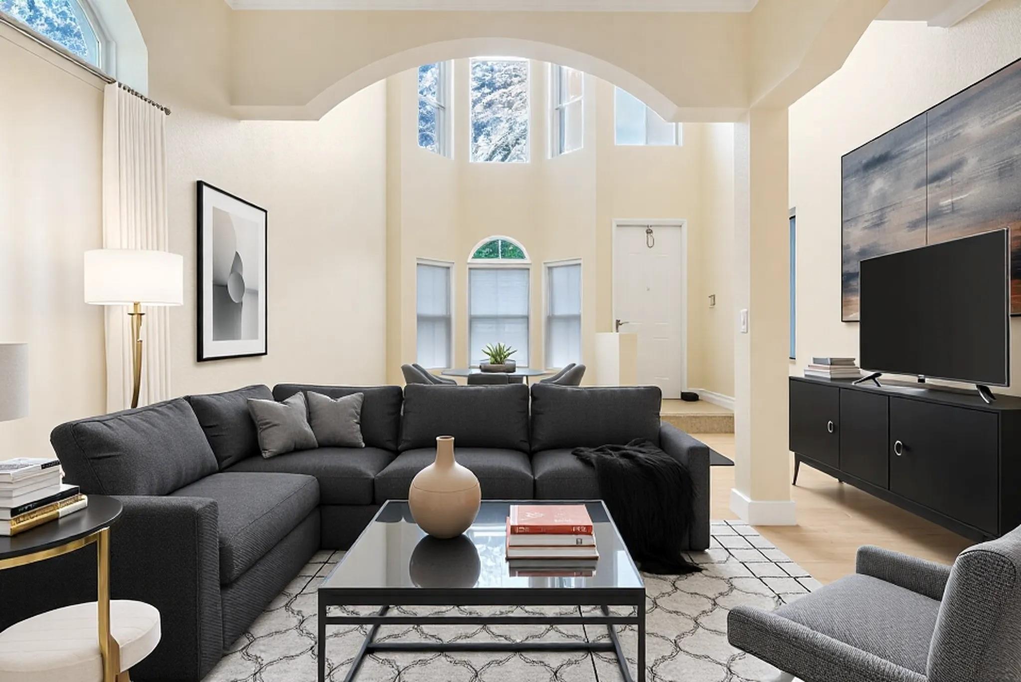 1220 W Magnolia Cir