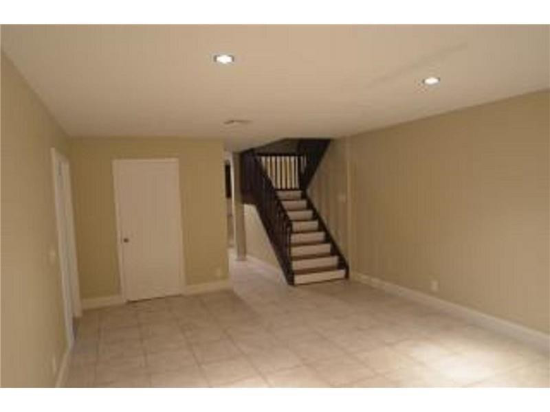 Wedgewood Estates 156-31 - Residential Lease