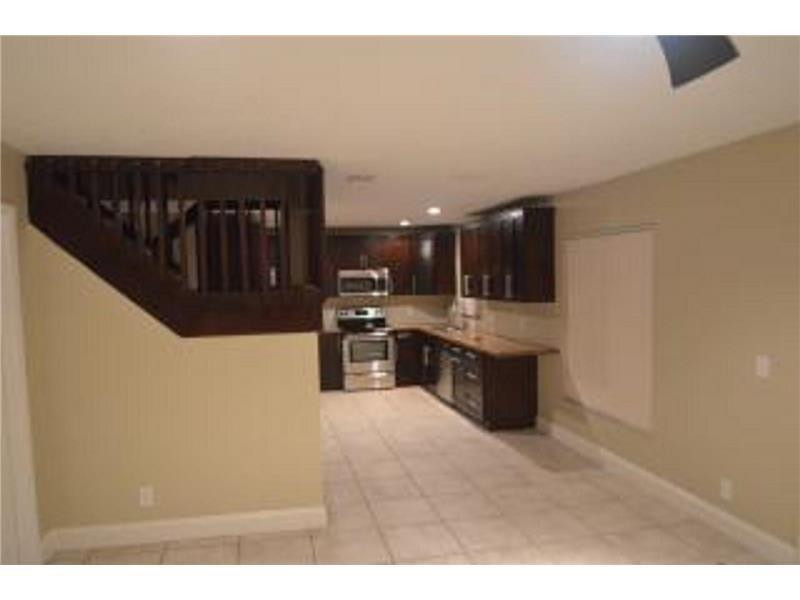 Wedgewood Estates 156-31 - Residential Lease