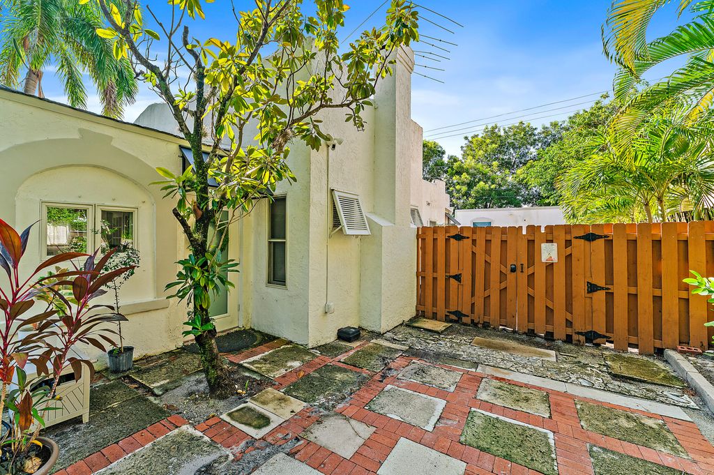 Photo of 614 Avon Road, West Palm Beach, FL 33401 (MLS # R11165255)