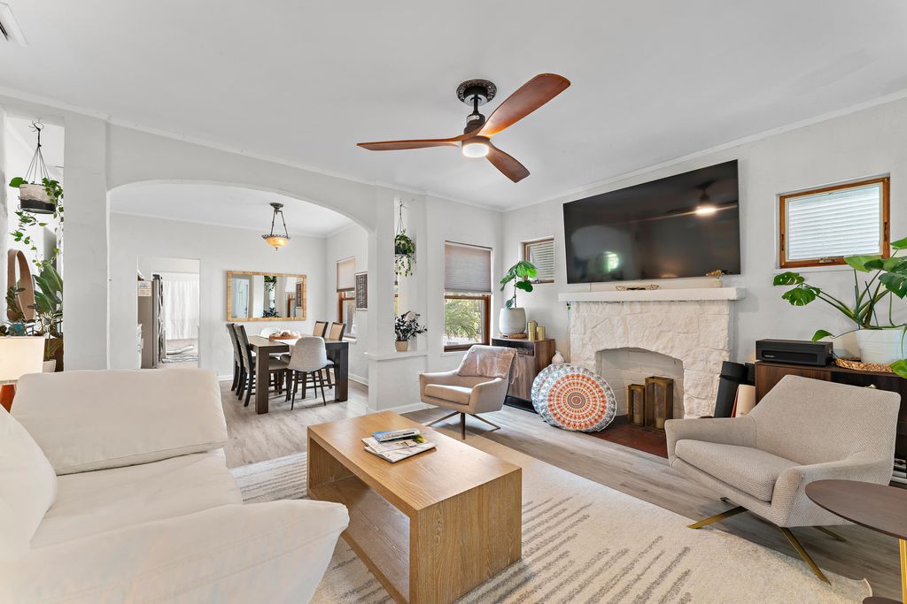 Photo of 614 Avon Road, West Palm Beach, FL 33401 (MLS # R11165255)