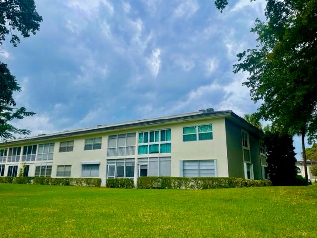 Nassau Village Wynmoor - Residential