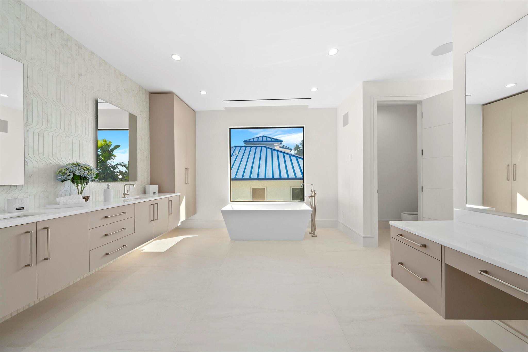 HARBOR VILLAGE SEC F - Residential