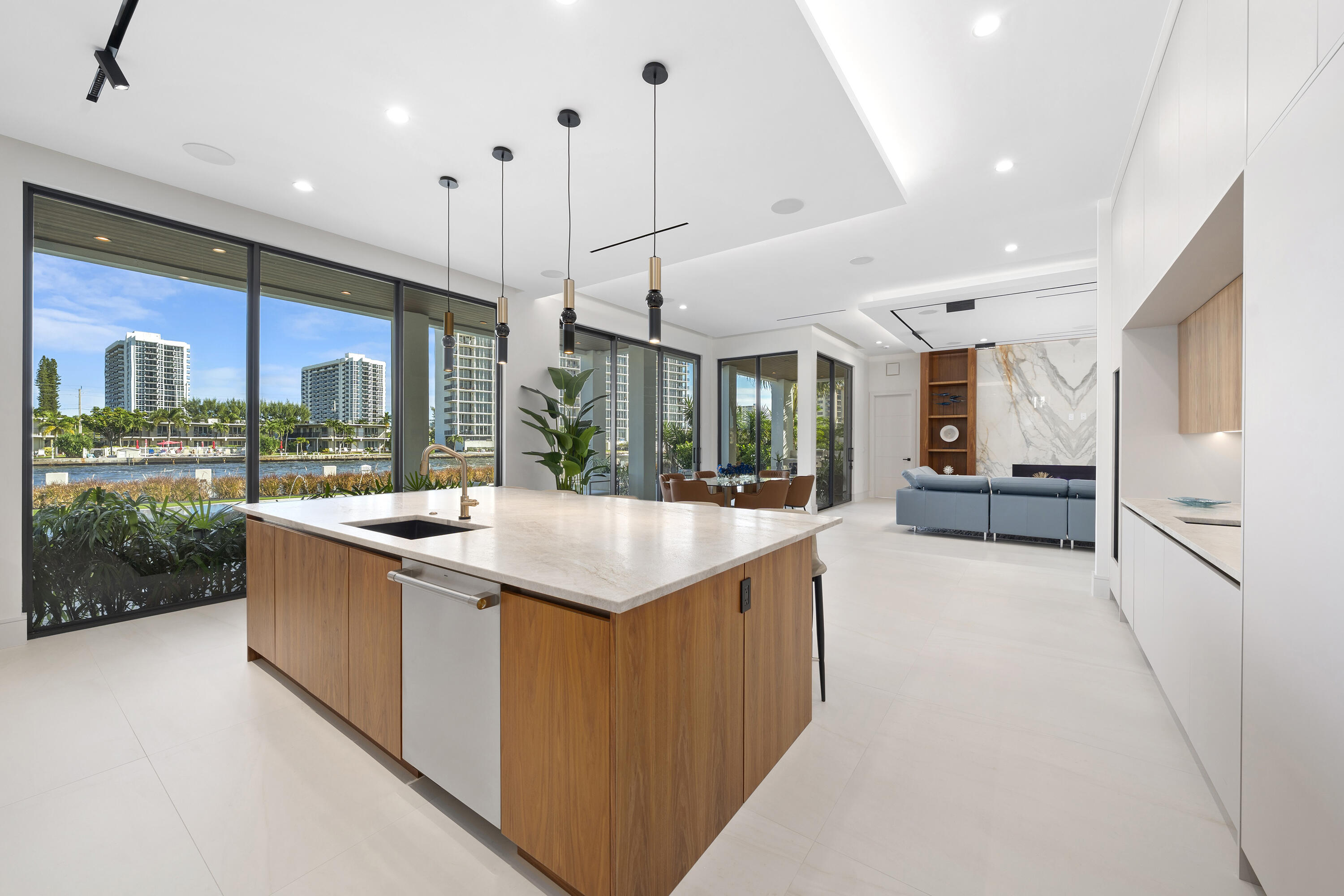 HARBOR VILLAGE SEC F - Residential