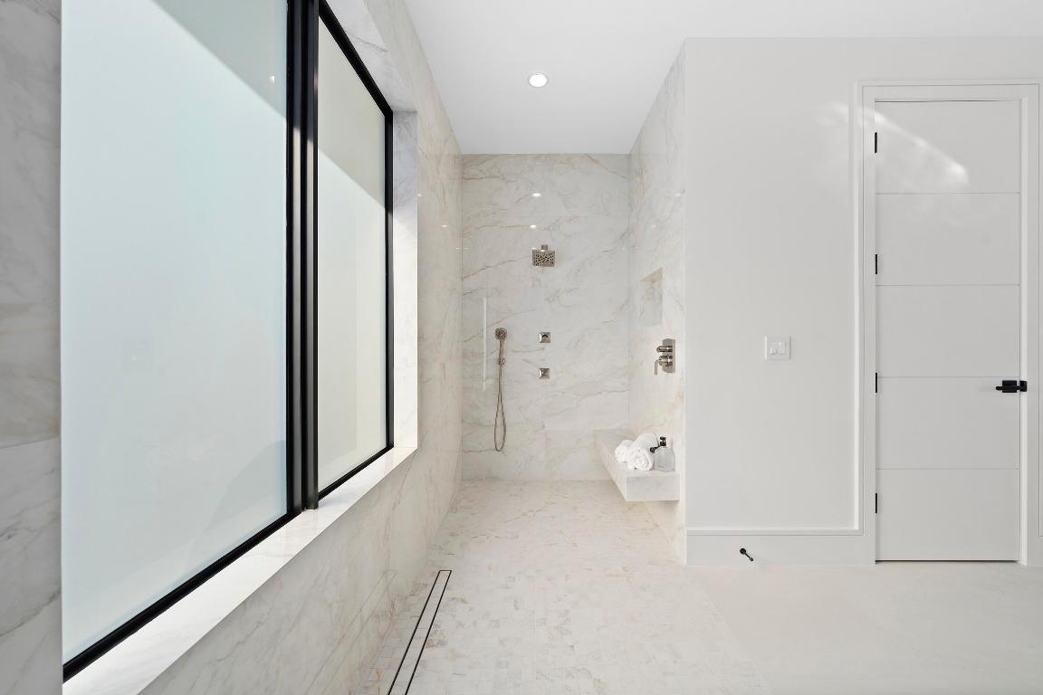 HARBOR VILLAGE SEC F - Residential