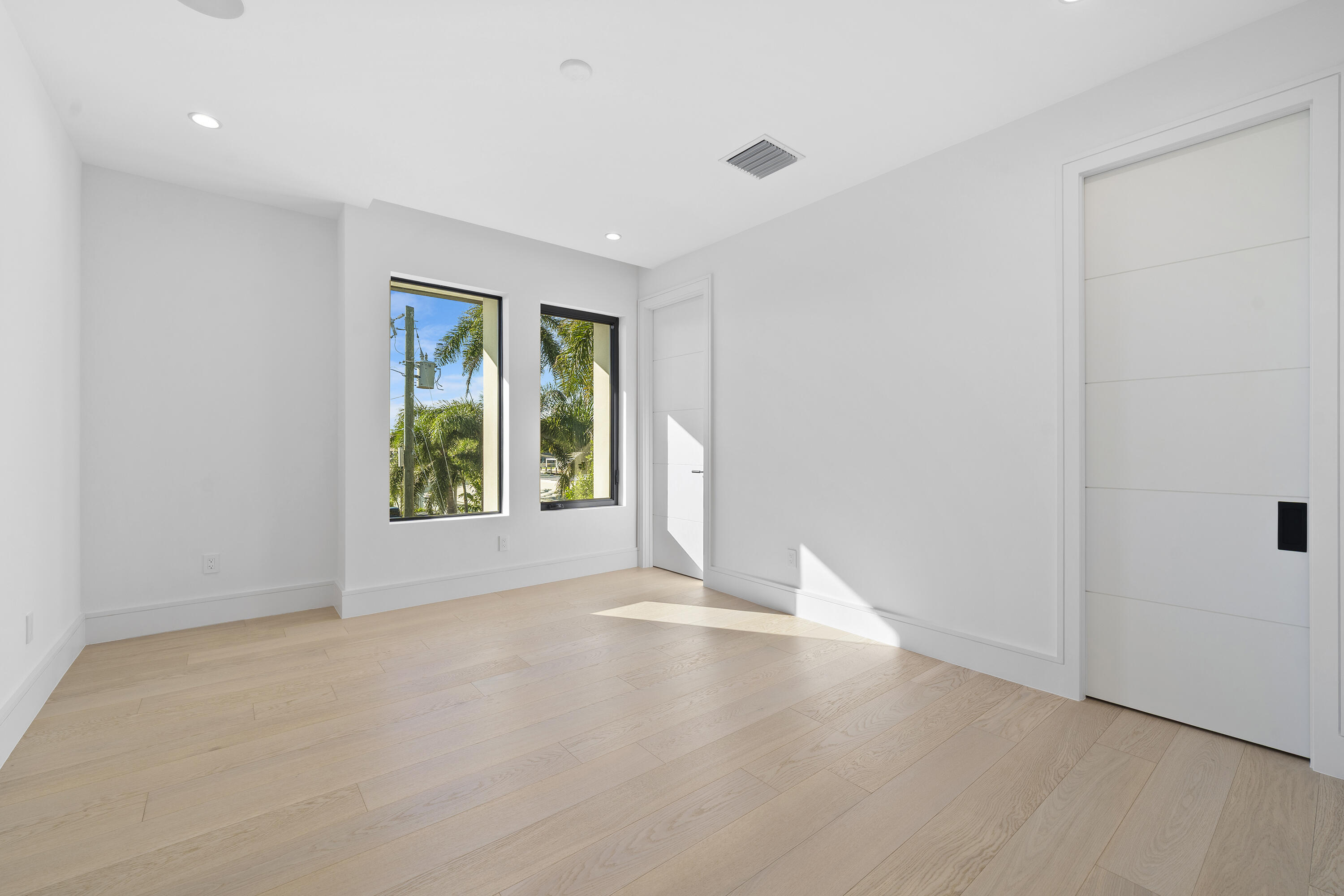 HARBOR VILLAGE SEC F - Residential