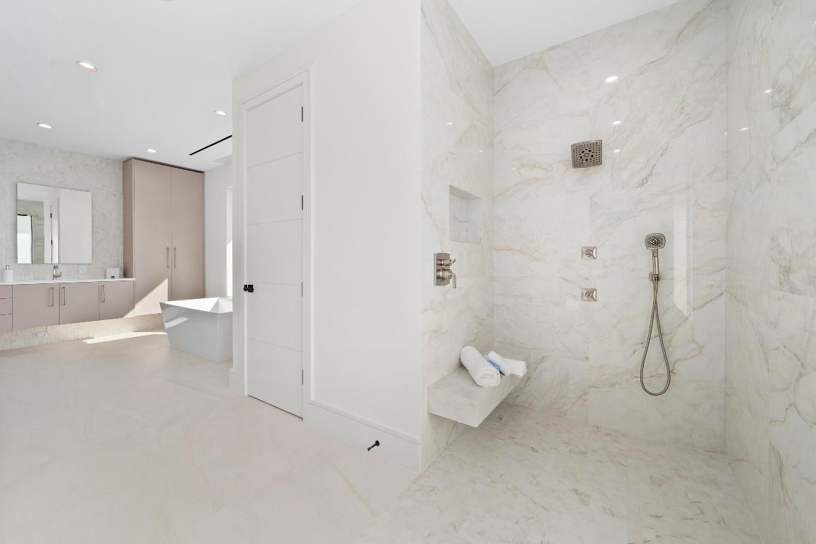 HARBOR VILLAGE SEC F - Residential