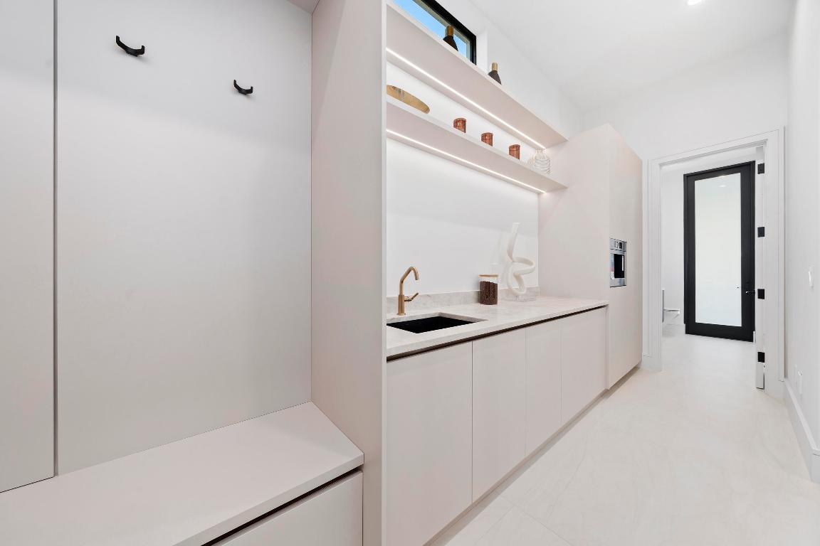 HARBOR VILLAGE SEC F - Residential