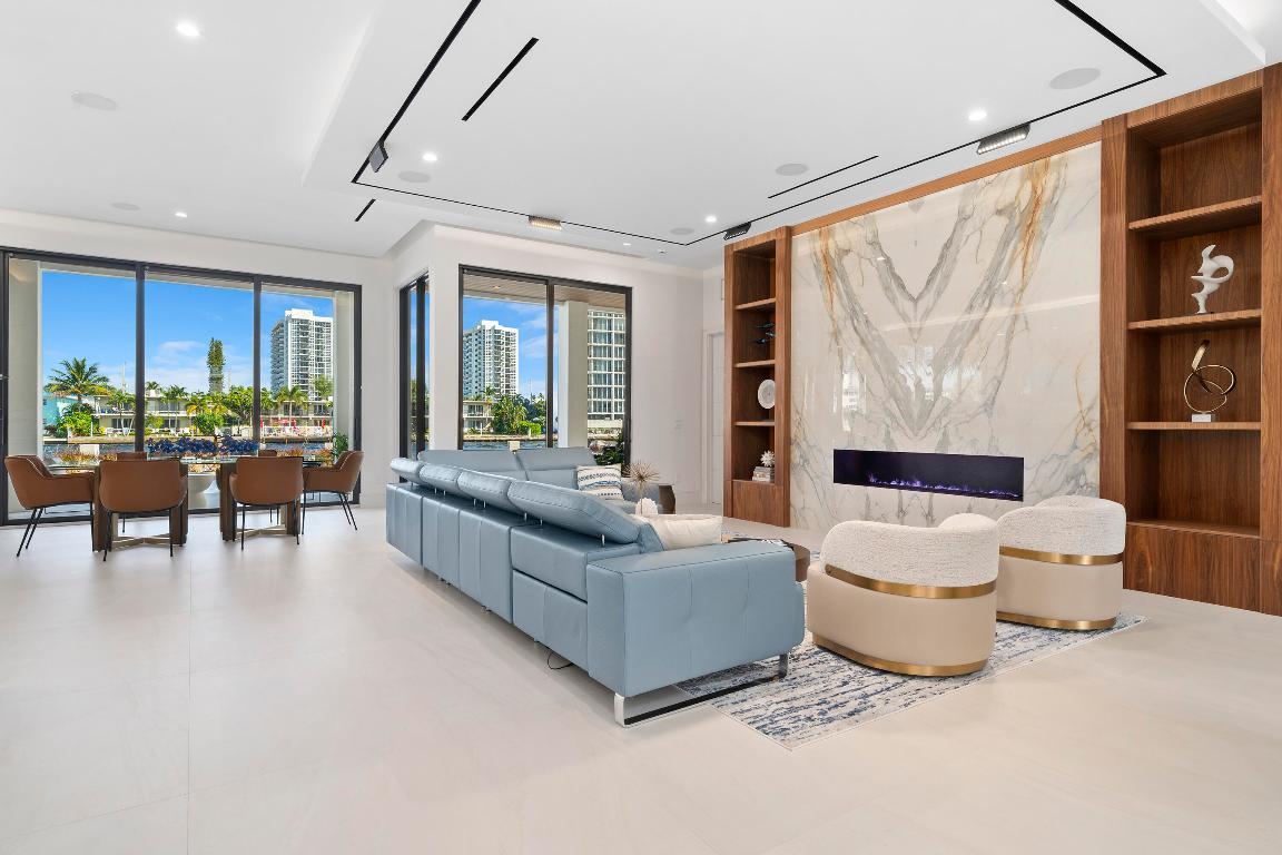 HARBOR VILLAGE SEC F - Residential