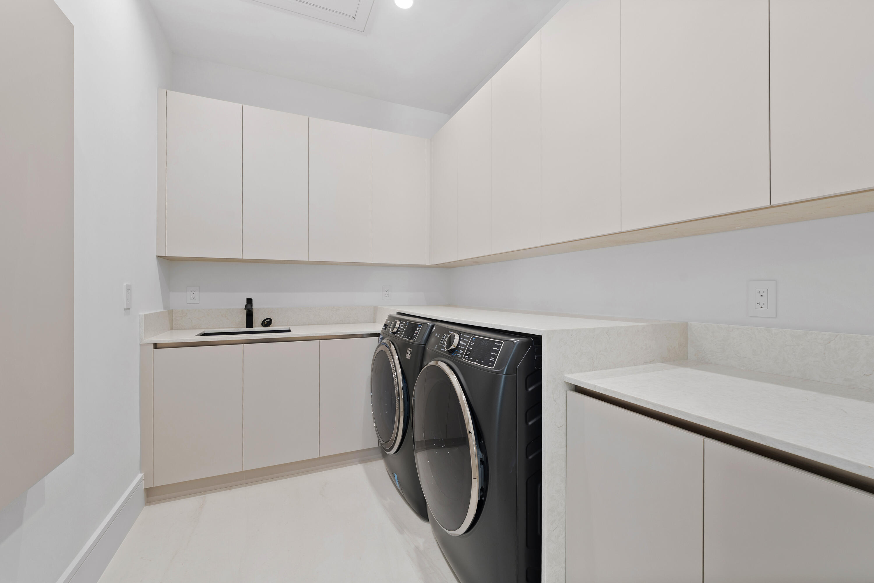 HARBOR VILLAGE SEC F - Residential