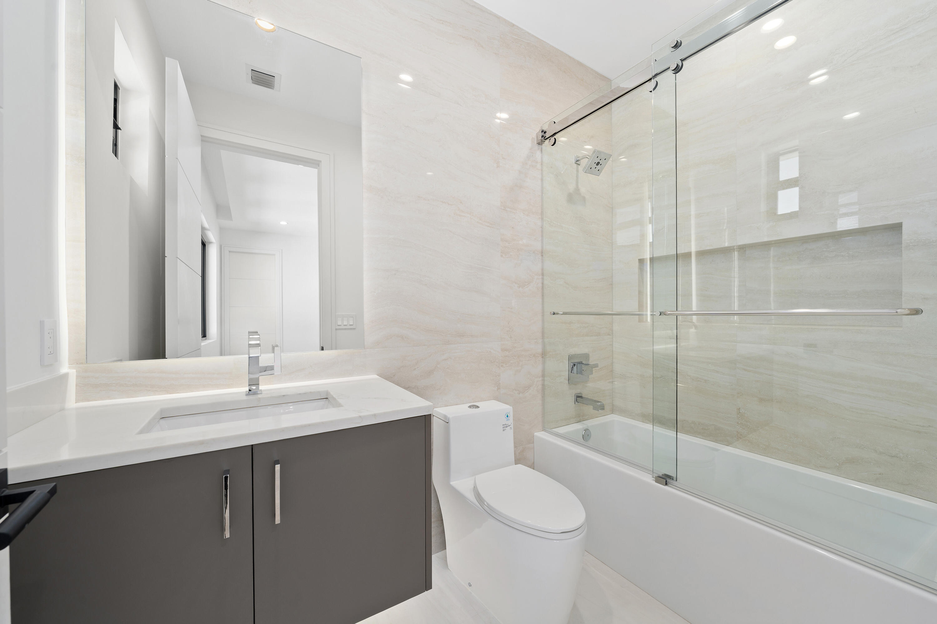 HARBOR VILLAGE SEC F - Residential