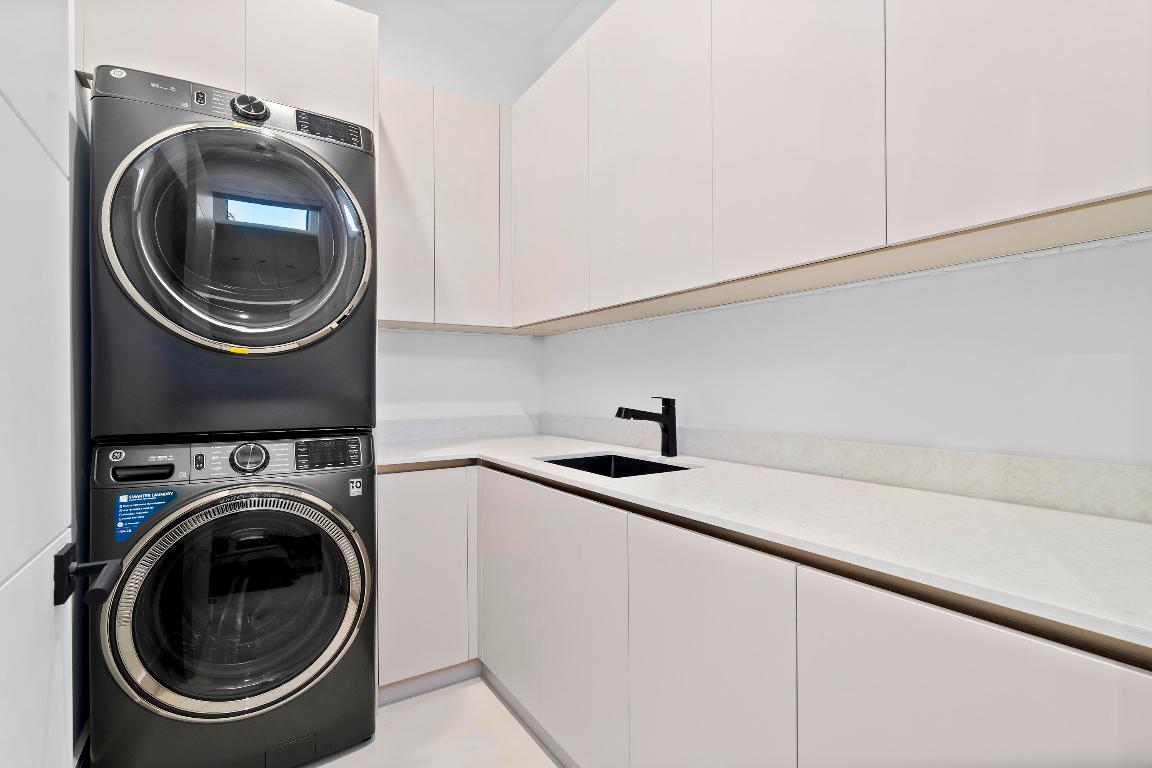 HARBOR VILLAGE SEC F - Residential