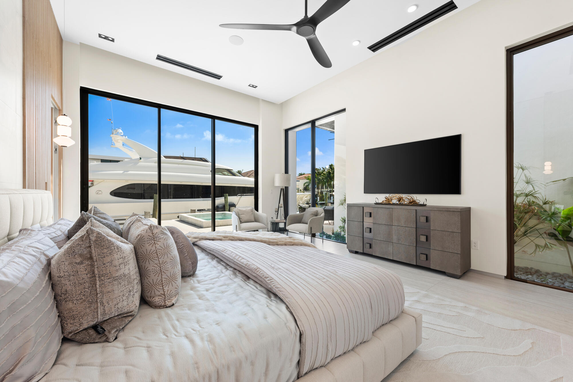 RIVIERA - Residential