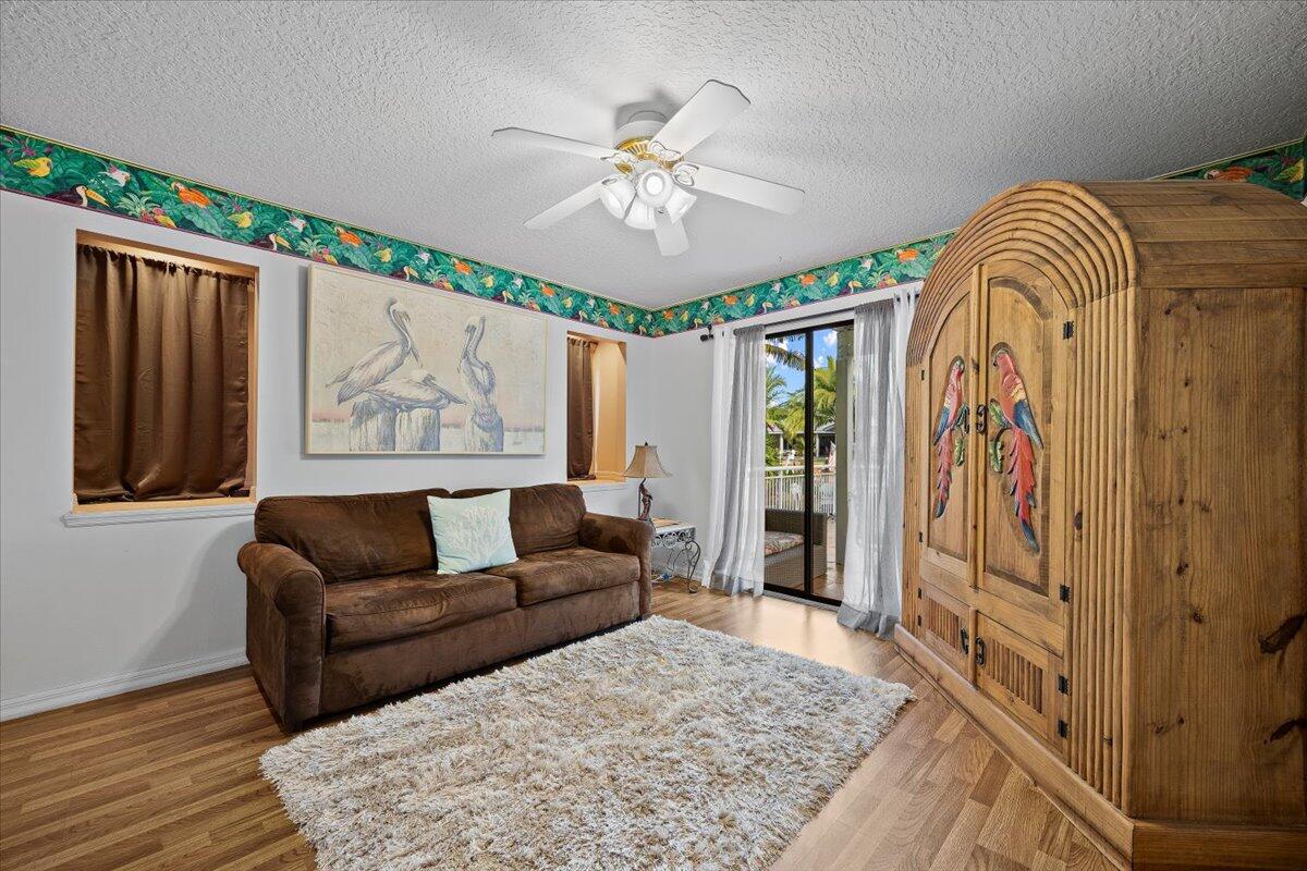 COVE POINT - Residential