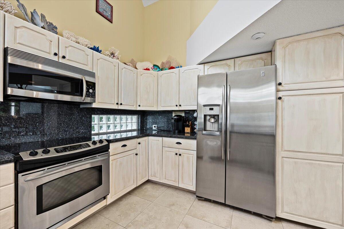 COVE POINT - Residential