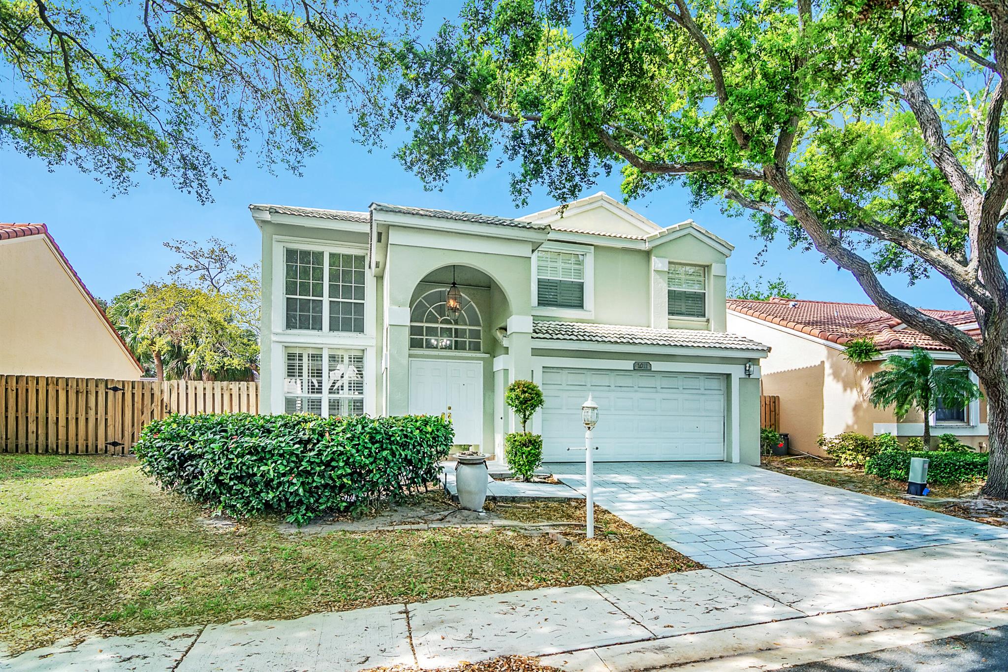 1011 Siena Oaks Circle W