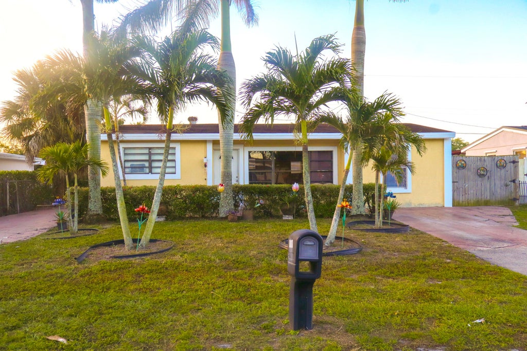 Photo of 4280 Garand Lane, West Palm Beach, FL 33406 (MLS # R11058778)