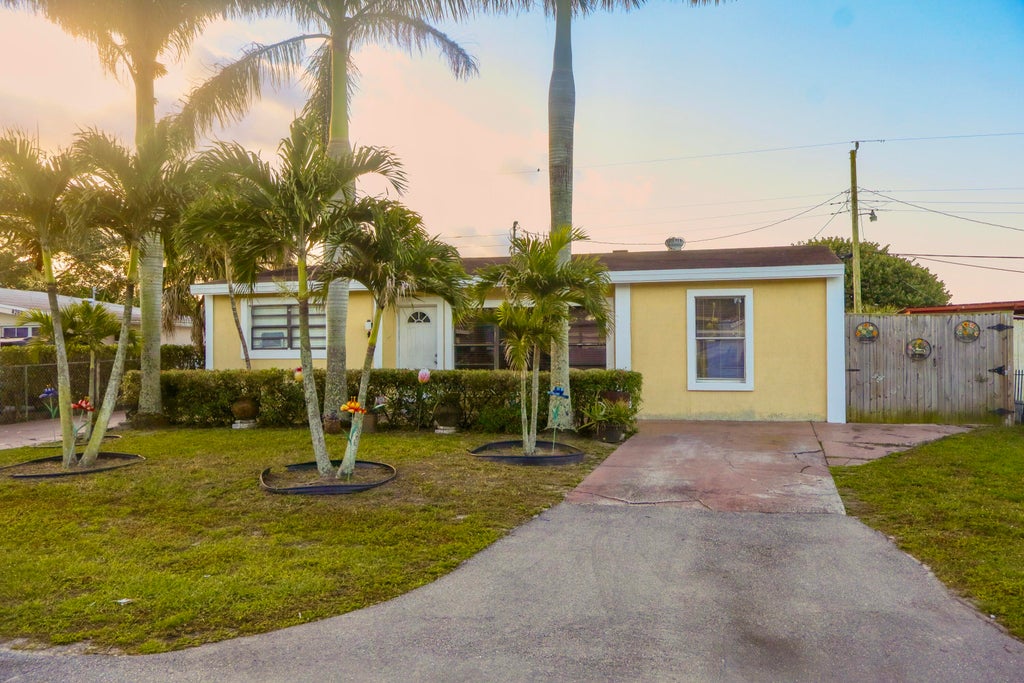 Photo of 4280 Garand Lane, West Palm Beach, FL 33406 (MLS # R11058778)