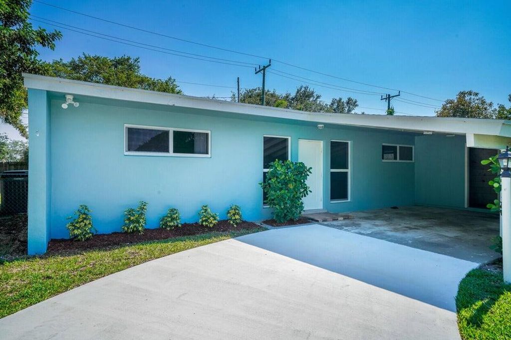 Photo of 4158 Rochester Street, Palm Beach Gardens, FL 33410 (MLS # R11076328)