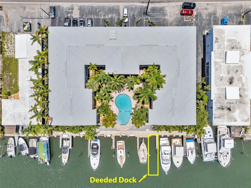 Photo of 1535 SE 15th Street #105, Fort Lauderdale, FL 33316 (MLS # F10506380)