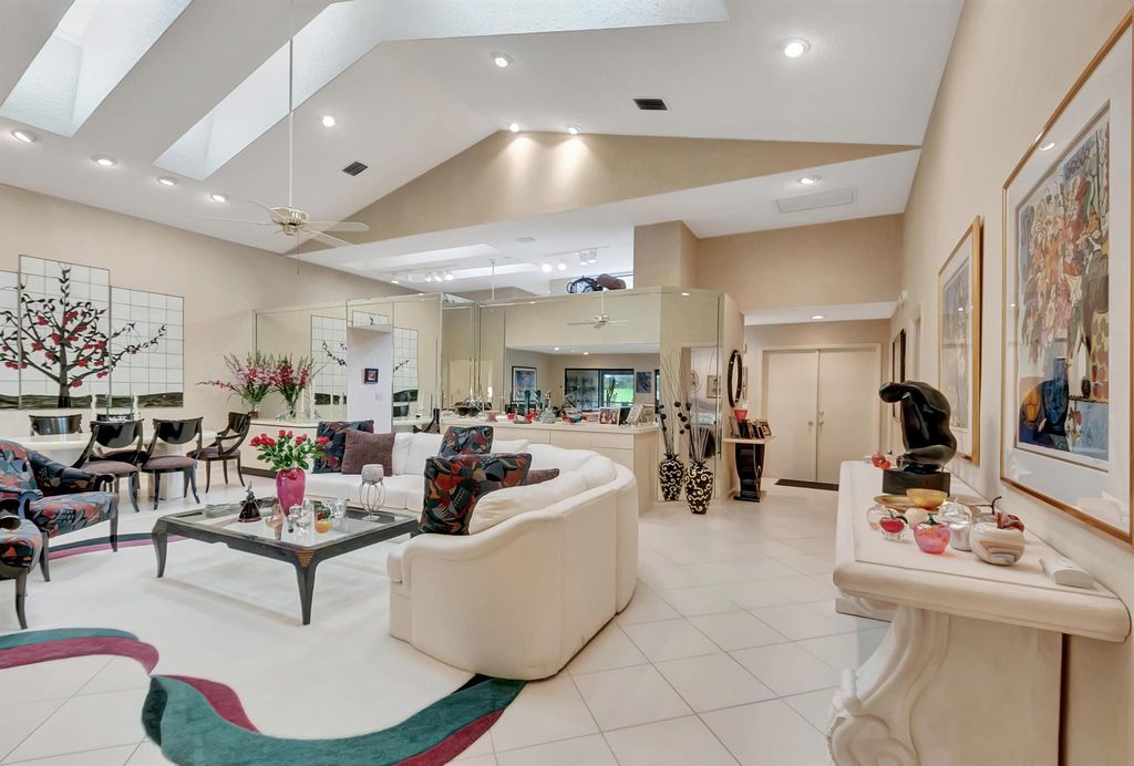 Photo of 20064 Waters Edge Drive #404, Boca Raton, FL 33434 (MLS # R11045693)