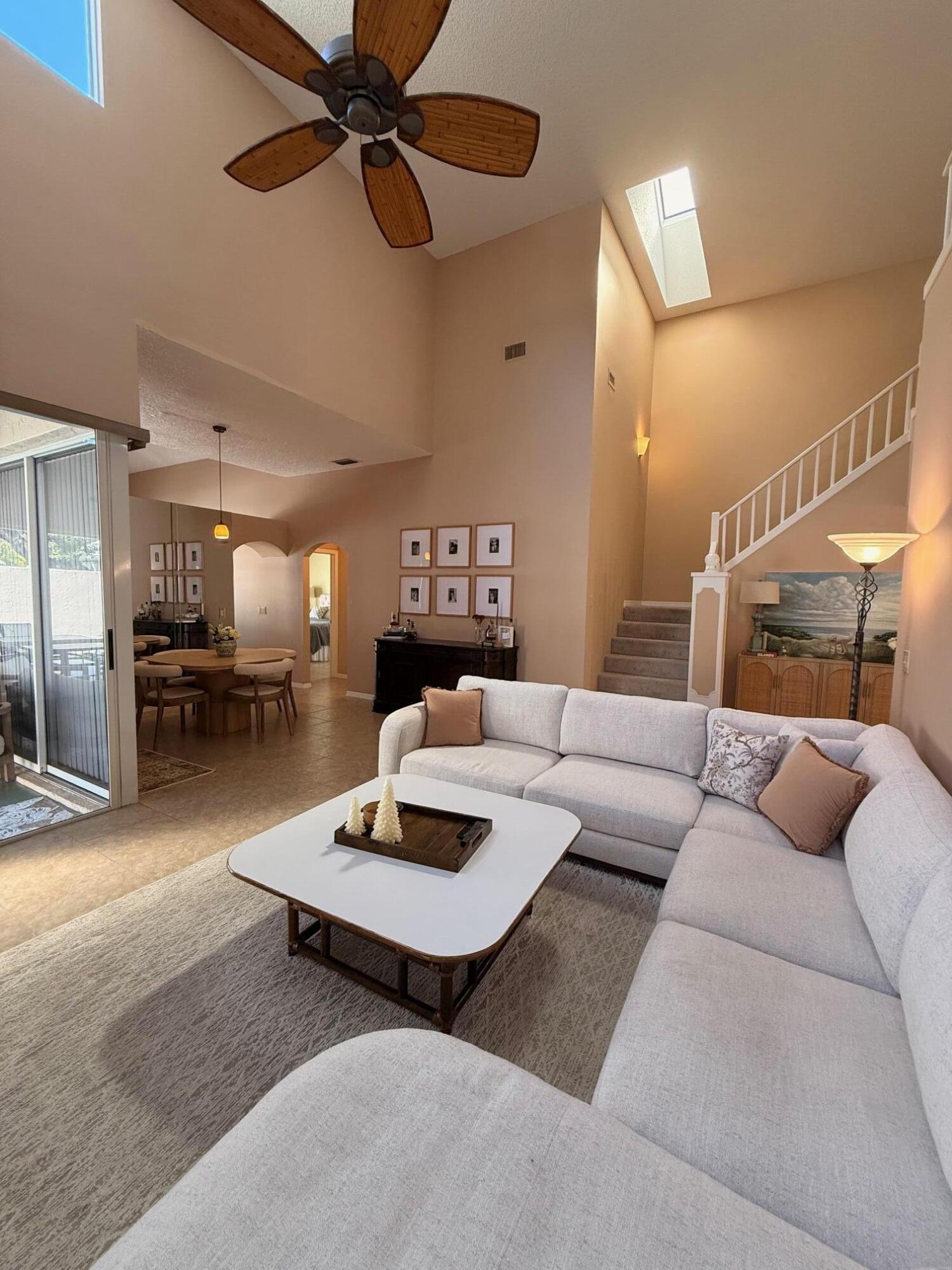 BARCLAY CLUB AT PGA NATL - Residential