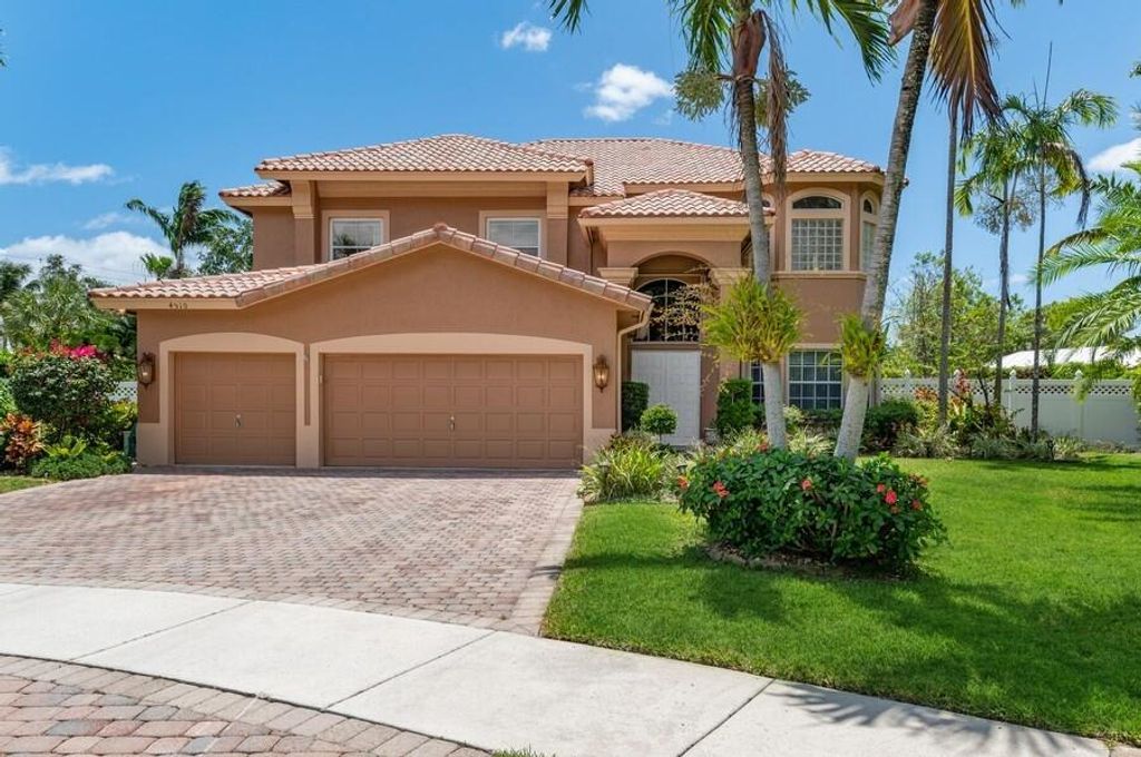 Photo of 4510 S Barwick Ranch Circle, Delray Beach, FL 33445 (MLS # R10799199)