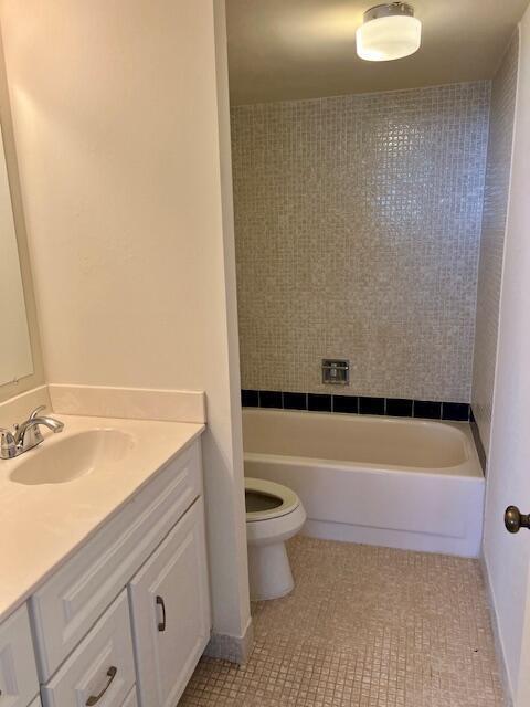 WHITEHALL CONDO OF THE LANDS OF THE PRESIDENT - Residential Lease