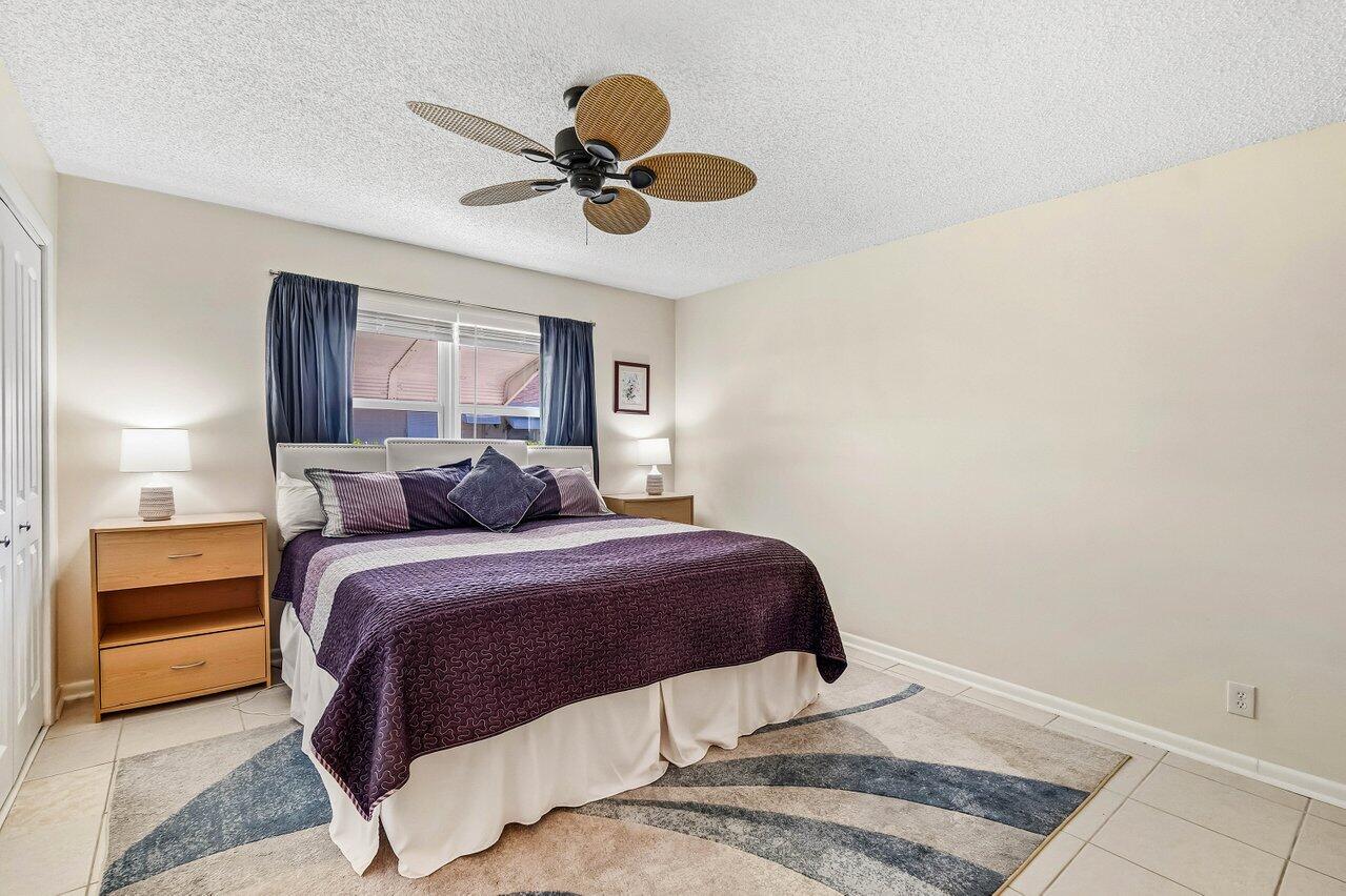 HIGH POINT OF DELRAY SEC 7 CONDO - Residential