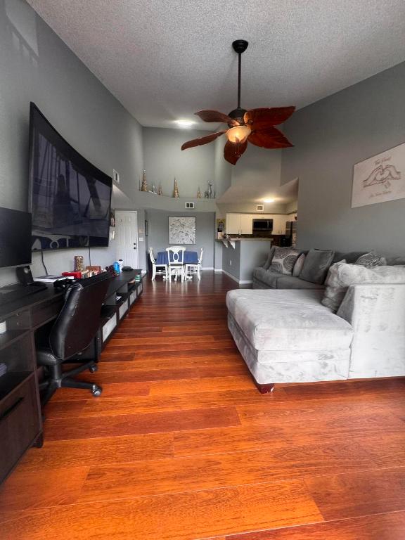 MILANO CONDO - Residential