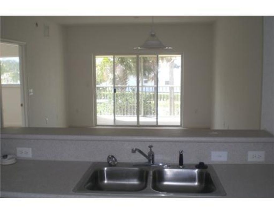 55 AND OVER CONDOS.  3/2 RENTABLE IMMEDIATELY. RENTABLE       WATER FURNISHED, FIRE SPRINKLERS.  SUPER COMUNITY HAVE USE OF ALL CYPRESS LAKES AMMENITIES,FREE  PAR 3GOLF COURSE .RESORT HEATED POOL. SPA. CLUB HOUSE WITH THEATER LIBRARY AND HOBBY ROOMS/TENIS AND PICLE BALL COURTS PUTT PUTT. AND OTHERS EXTRAS. 
INVESTORS WELCOME