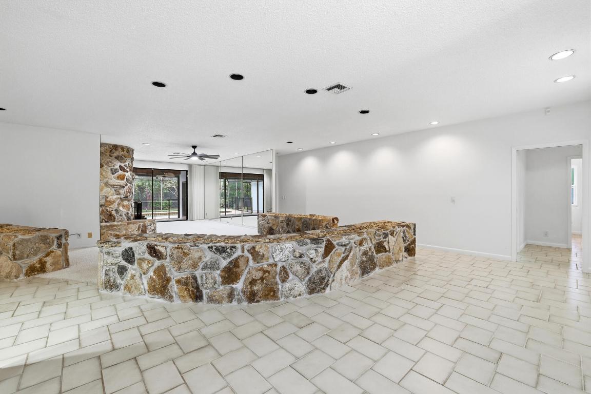 THOUSAND PINES - Residential