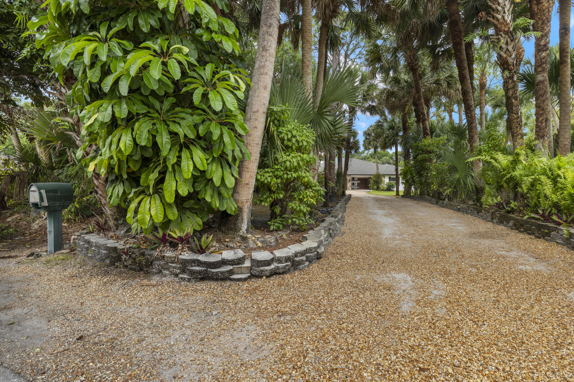 8785 Thousand Pines Circle