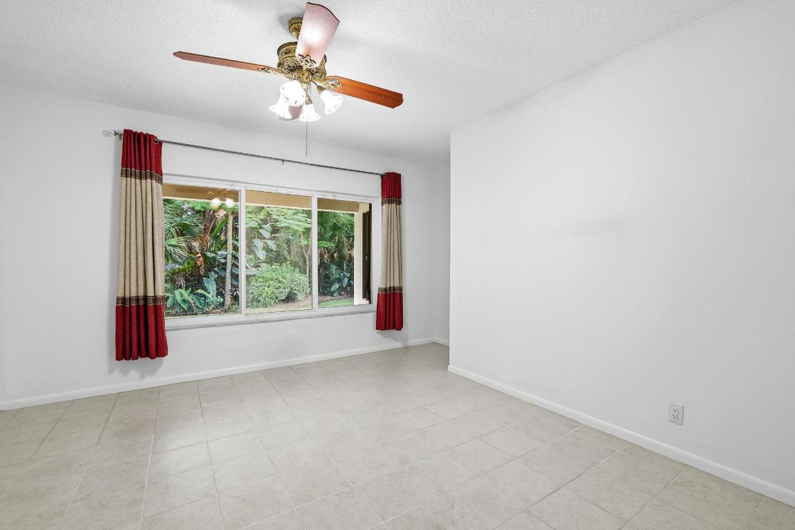 THOUSAND PINES - Residential